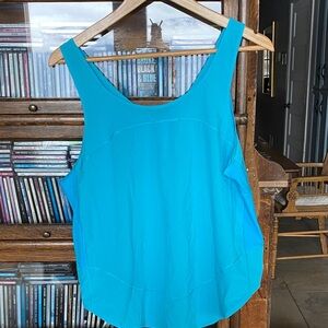 LULULEMON Summer Weightless Teal Crop with Split Back size Medium/Large
